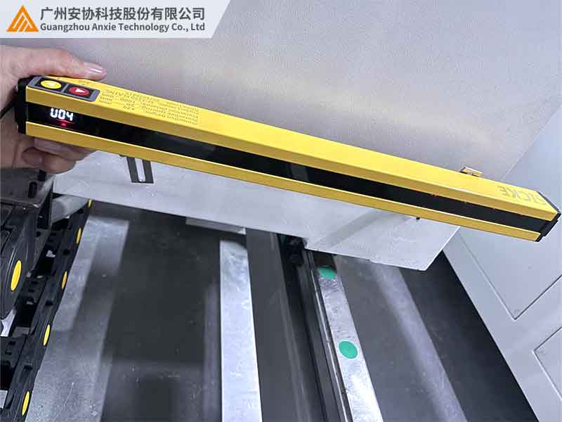 單邊光柵的日常維護(hù)與保養(yǎng)