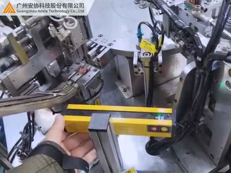 單邊光柵如何控制剪板機啟停