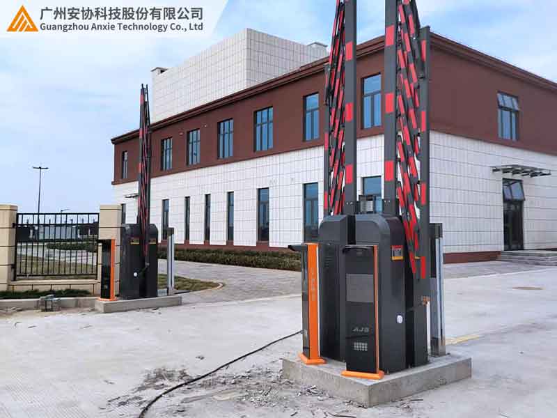 柵欄升降桿安全光柵防護