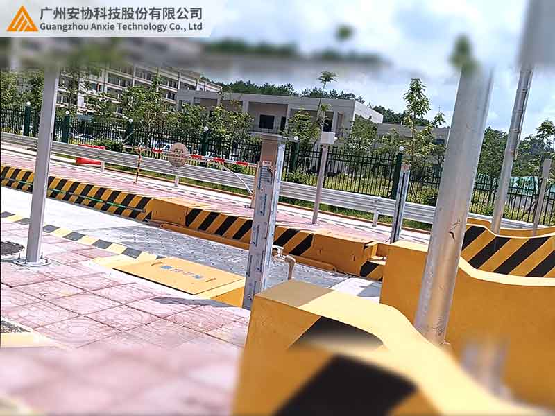 高速路口車輛分離光幕防跟車效果
