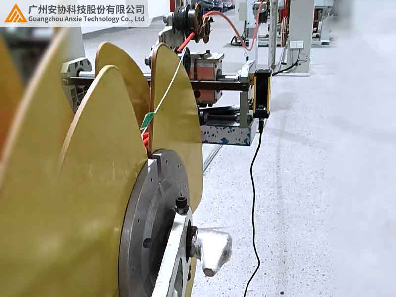 單支安全光幕保障繞線機操作安全